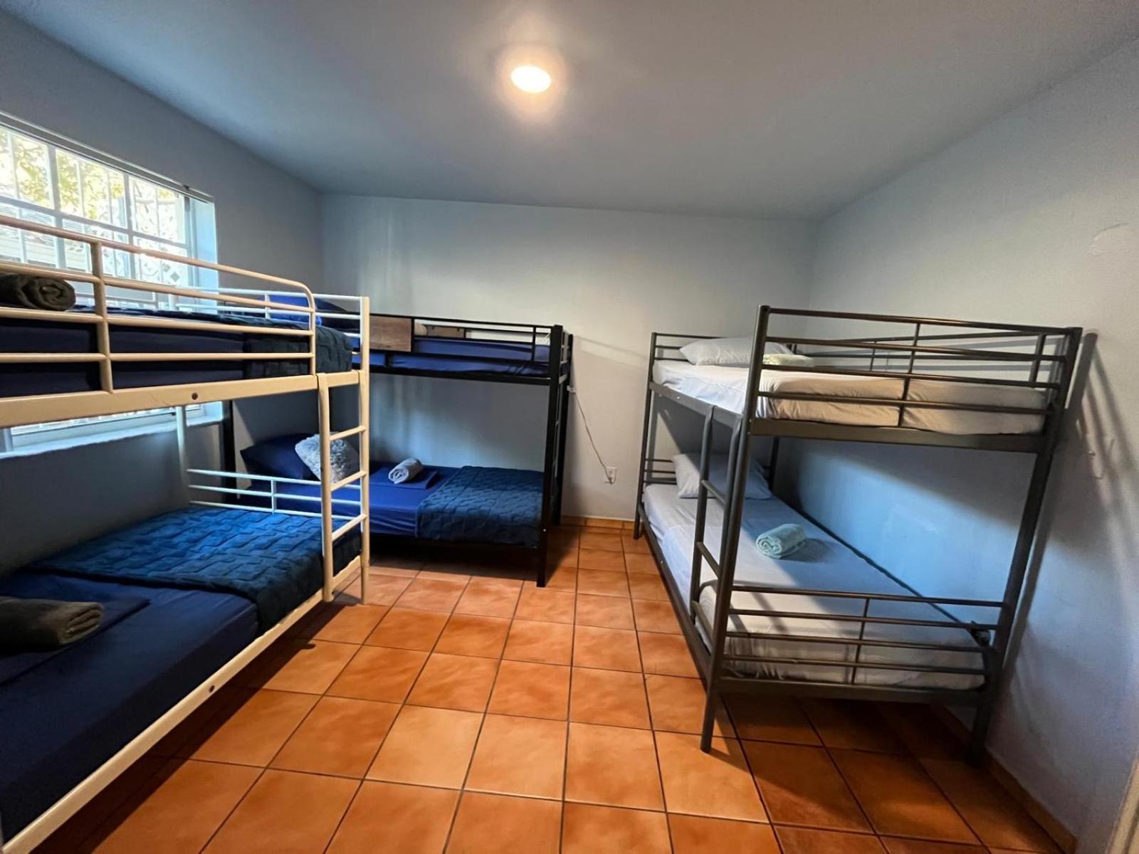 Beds & Sheets Little Havana *